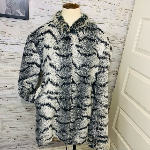 SAGA Lady Fleece Jacket Ombre Black White Novelty Print Cozy Button Down Coat L - Picture 11 of 15